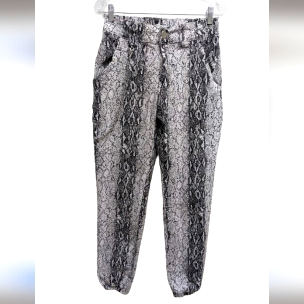 Fashion Nova snake print high waisted women's joggers size M